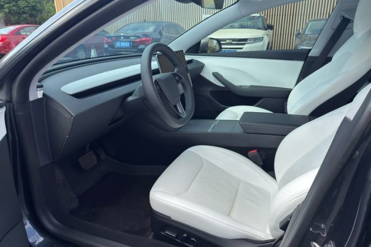 Used Tesla Model 3 2023 Long-Range All-Wheel-Drive Version
