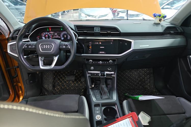 Used Audi Q3 2019 35 TFSI Fashion Dynamic Model
