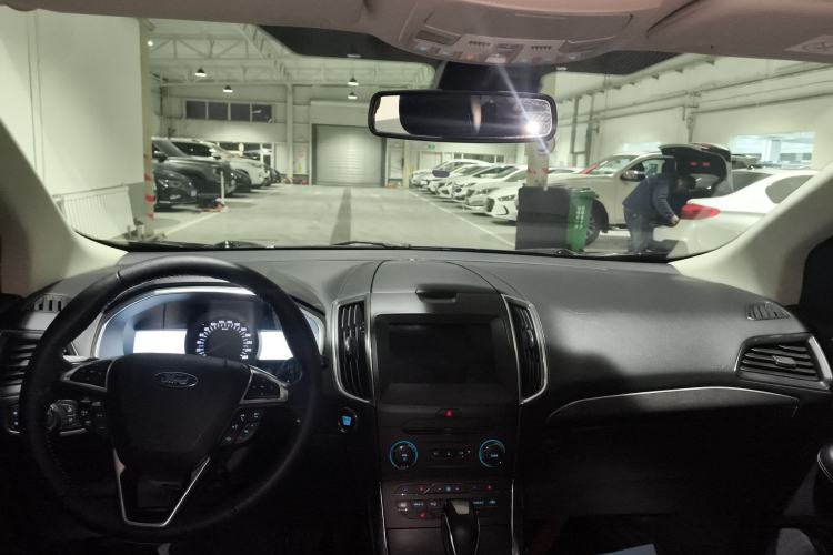 Used Ford Edge 2018 EcoBoost 245 Two-Wheel-Drive Titanium 7-Seater China V Standard
