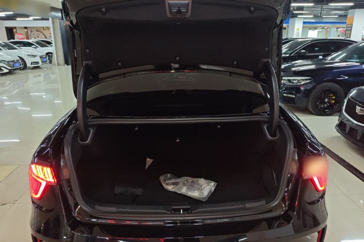 Used Lynk & Co 03 2020 1.5TD DCT JingPro Edition
