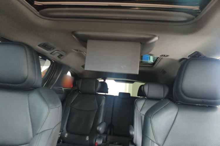 Used Toyota Granvia 2023 2.5L Hybrid Flagship VIP Edition