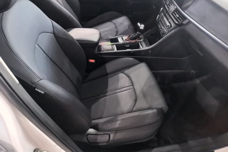 Used Kia K5 2016 1.6T Automatic LUX
