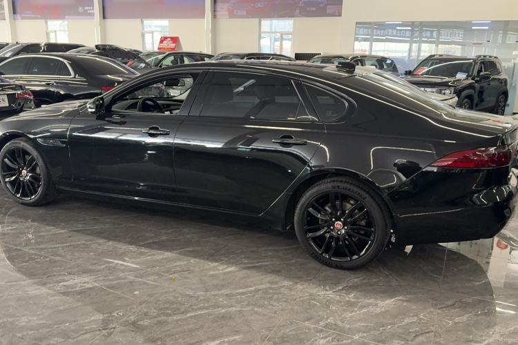 Used Jaguar XFL 2020 XFL 2.0T P200 Two-Wheel-Drive Rally Flag Edition
