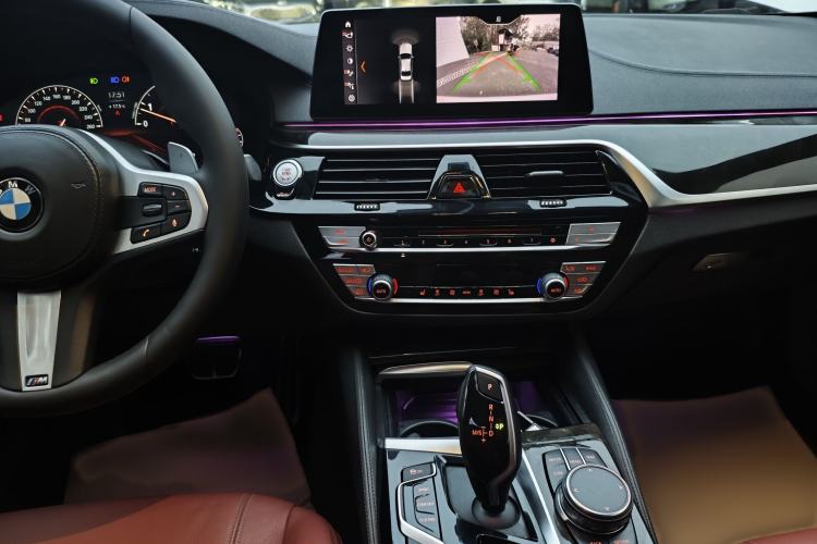 Used BMW 5 Series 2019 530Li Leading Model M Sport Package
