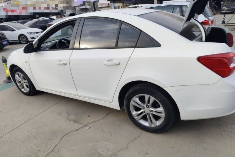 Used Chevrolet Cruze 2015 1.5L Classic SE AT
