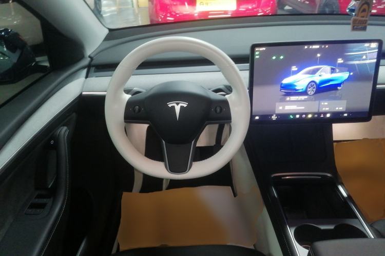 Used Tesla Model Y 2023 Rear-Wheel-Drive Version
