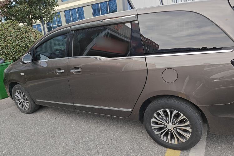 Used Buick GL8 2021 Land Cruiser Executive Class 652T Luxury Model