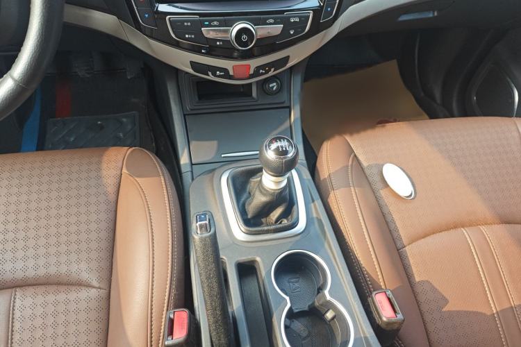 Used BYD S7 2017 1.5T Manual Luxury Model
