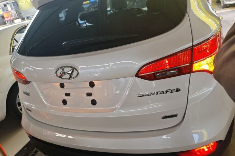 Used Hyundai Santa Fe 2015 2.0T Automatic All-Wheel Drive Smart Version 5 Seats
