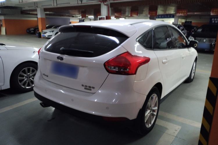 Used Ford Focus 2015 Hatchback EcoBoost 125 Automatic Supreme Style Edition