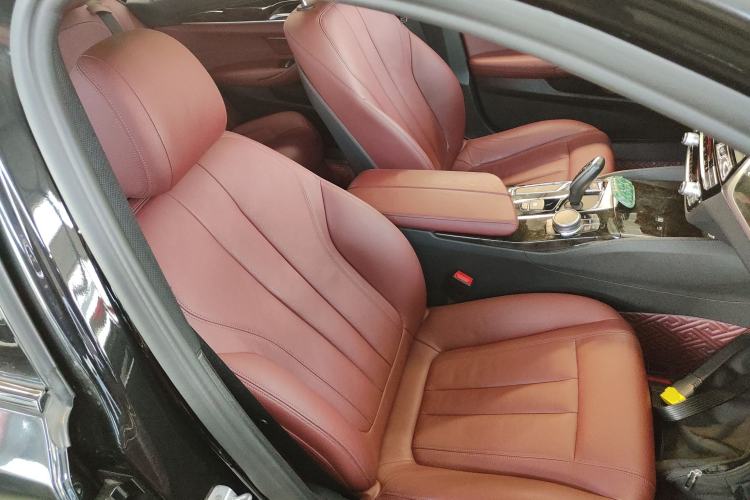 Used BMW 5 Series 2018 Restyled 530Li Leading Edition M Sport Package
