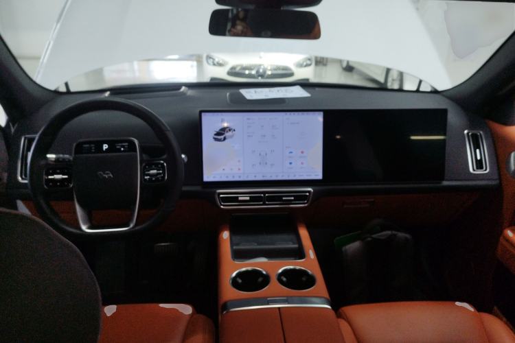 Used Li Auto L7 2023 Pro Model
