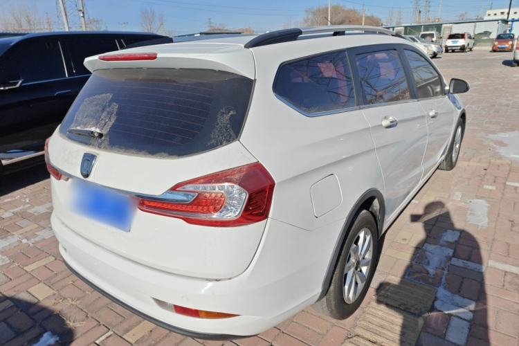 Used Baojun 310W 2017 1.5L Manual Fashion Model China V
