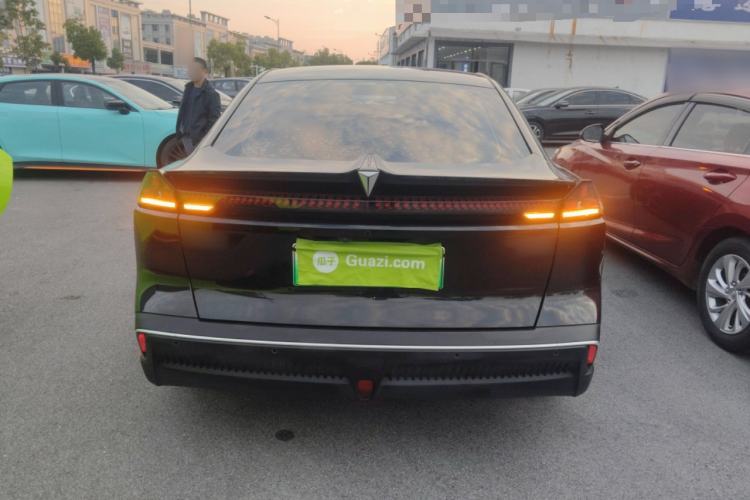 Used  SL03 2023 200Max Range-Extended Version
