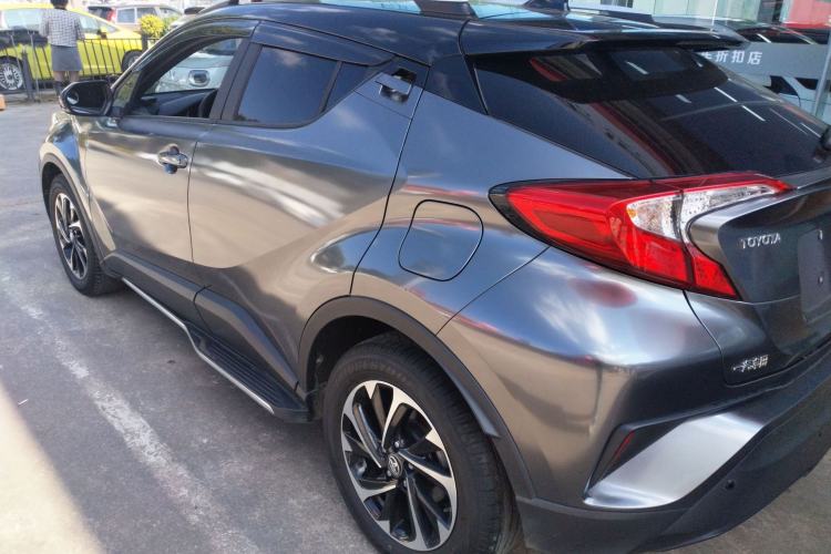 Used Toyota IZOA 2018 2.0L Yichi Version China VI Standard
