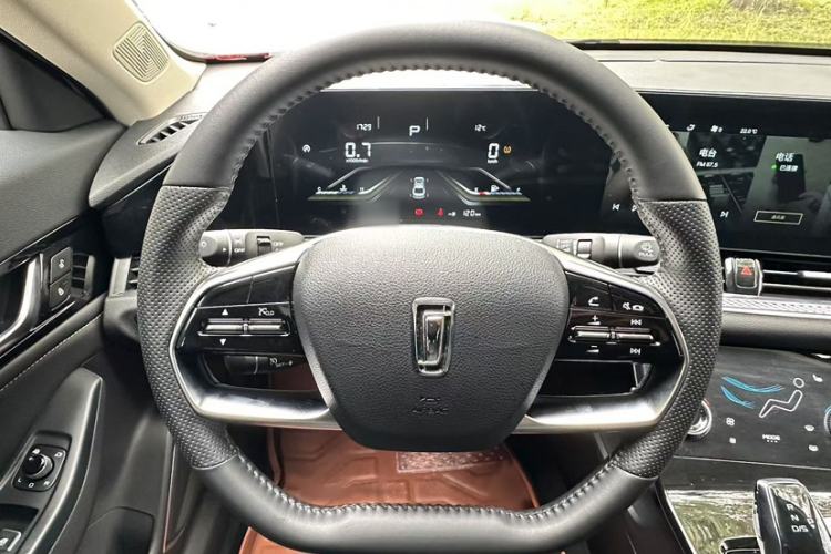 Used Bestune B70 2022 Third Generation 1.5T Automatic Enjoyment Version
