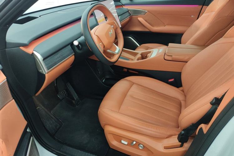 Used ONVO L60 2024 60 kWh All-Wheel Drive
