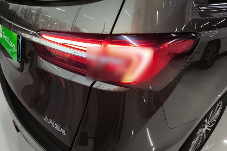 Used Buick GL8 2023 Facelifted Land Cruiser Executive Luxury Version
