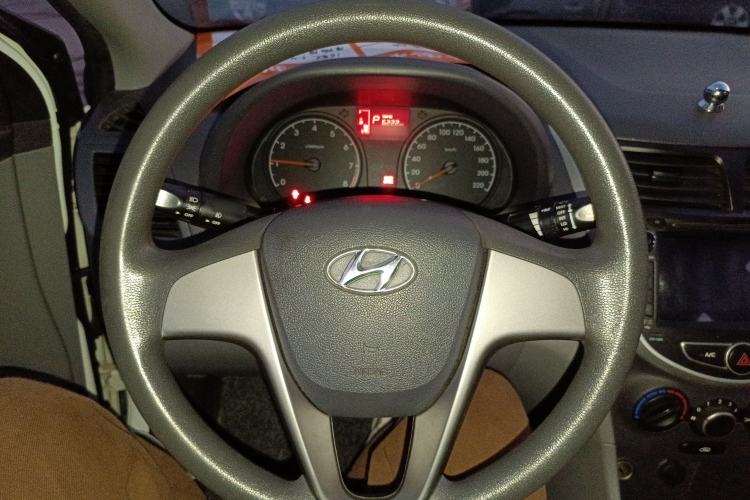 Used Hyundai Verna 2016 1.4L Automatic Smart GLS