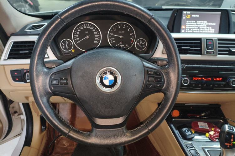 Used BMW 3 Series 2014 320Li Fashion Model
