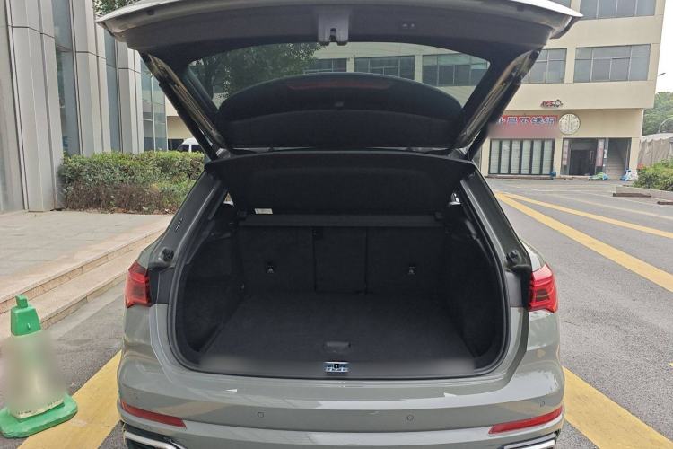 Used Audi Q3 2024 40 TFSI Fashion Dynamic Model