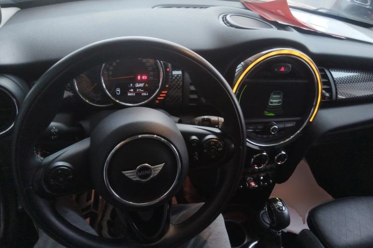 Used  MINI 2015 2.0T COOPER S Five-Door Edition
