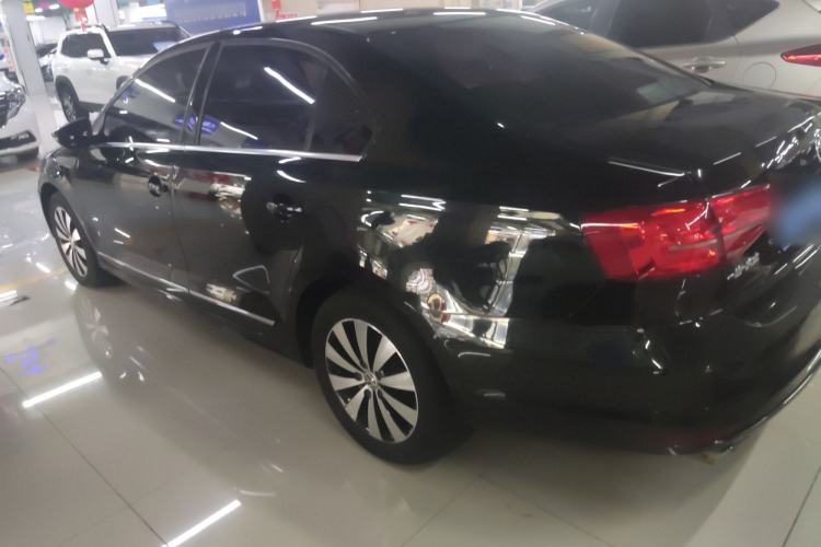 Used Volkswagen Sagitar 2017 230TSI Automatic Comfort Version