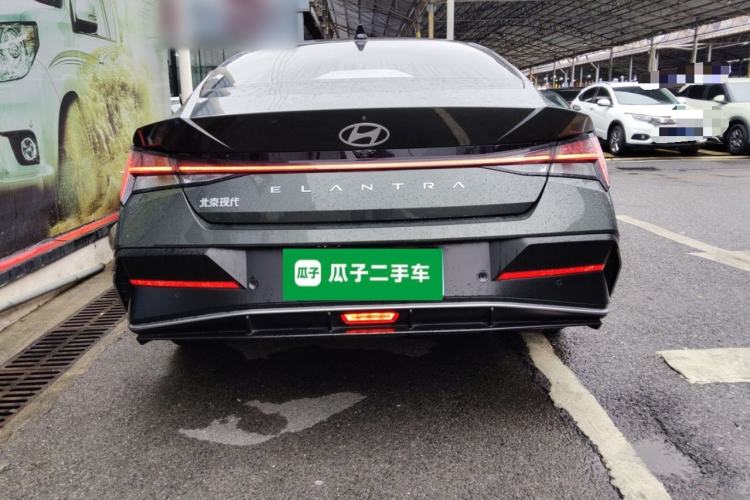 Used Hyundai Elantra 2023 1.5L CVT LUX Prestige Edition
