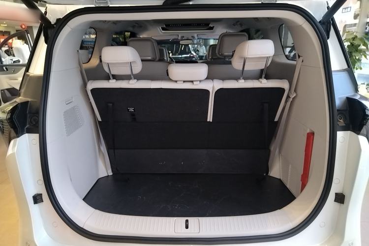 Used Buick GL8 New Energy 2024 Lu Zun Smart Edition 7-Seater
