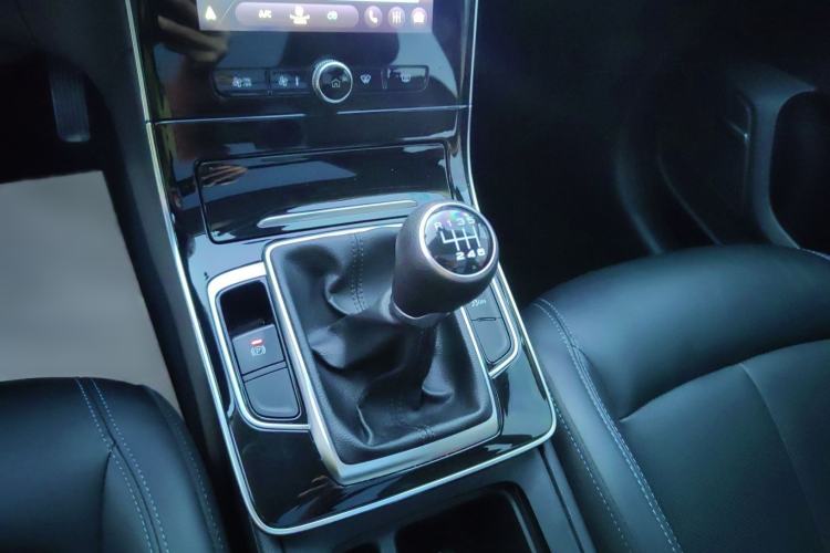 Used Roewe RX5 2020 PLUS 300TGI Manual Ali National Style Luxury Edition
