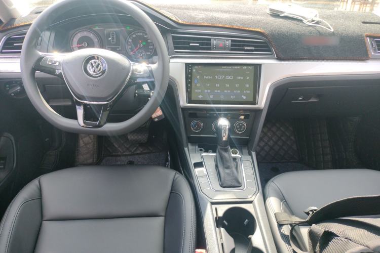 Used Volkswagen Lamando 2019 230TSI DSG Fashion Edition China VI
