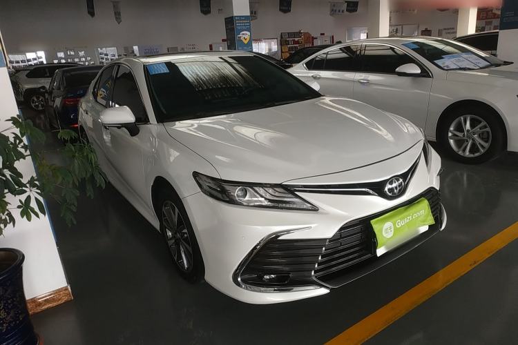Used Toyota Camry 2021 2.0G Luxury Edition
