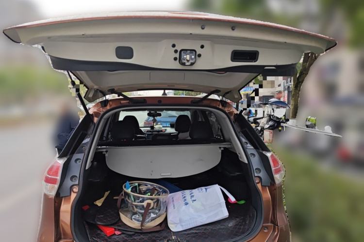 Used Nissan X-Trail 2015 2.0L CVT Comfort MAX Edition 2WD
