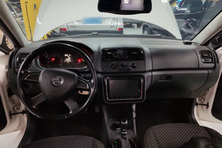 Used Skoda Fabia 2014 1.6L Automatic Sport Edition
