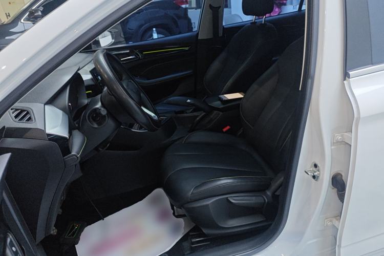 Used Roewe i5 2021 1.5L Manual Diamond Edition