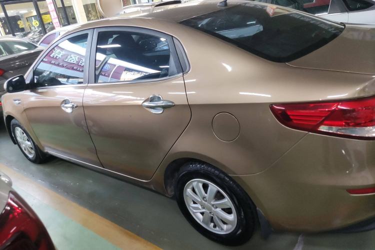 Used Kia K2 2015 Sedan 1.4L MT GLS
