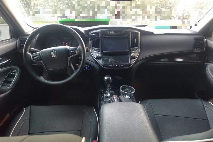 Used Toyota Crown 2015 2.0T Fashion Edition
