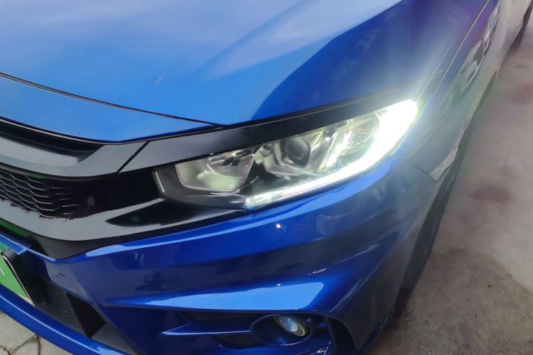 Used Honda Civic 2016 220TURBO CVT Luxury Edition
