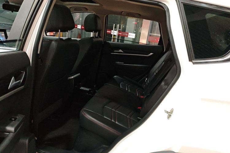 Used Dongfeng Aeolus AX7 2016 2.0L Automatic Zhiyi Trim
