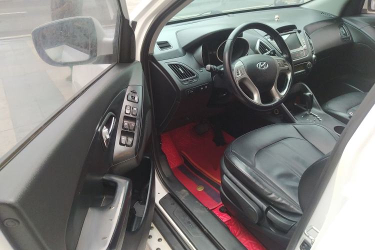 Used Hyundai ix35 2015 2.0L Automatic 2WD Smart Type China IV
