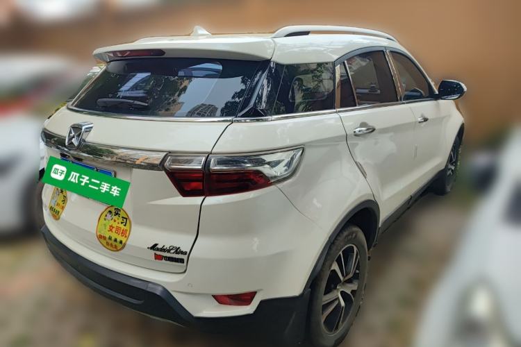 Used JMC Yusheng S330 2016 1.5L GTDi Automatic Two-Wheel Drive Prestige Edition