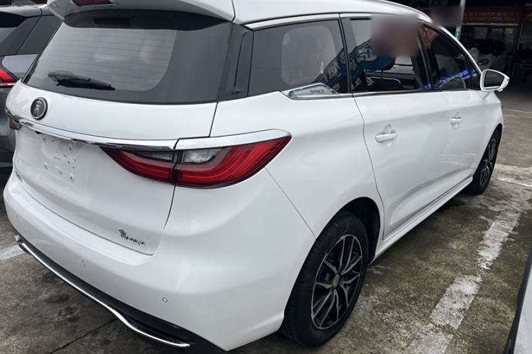 Used BYD Song MAX 2017 1.5T Automatic Smart Connect Elite 7-Seater
