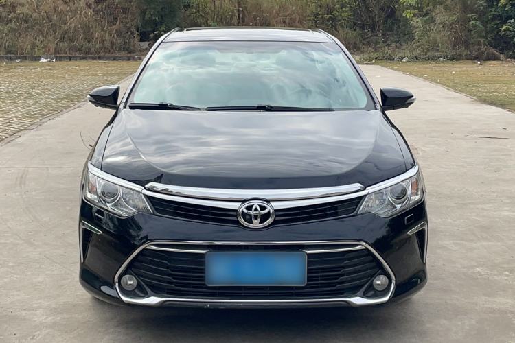 Used Toyota Camry 2016 2.5G 10th Anniversary Deluxe Navigation Edition
