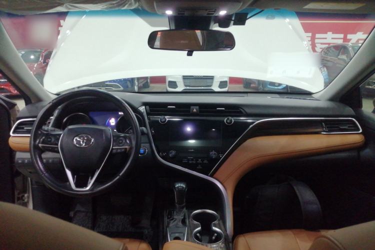 Used Toyota Camry 2019 Revised Version 2.0G Luxury Edition