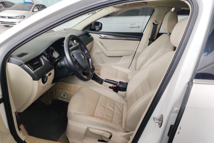 Used Skoda Octavia 2015 1.6L Automatic Yijun Edition