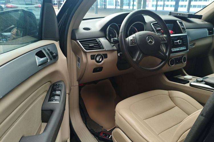 Used Mercedes-Benz M-Class 2014 ML 320 4MATIC
