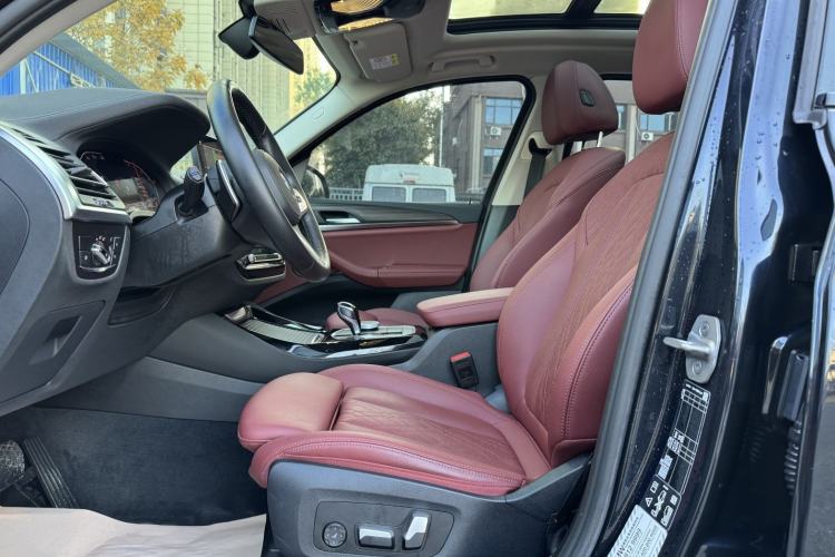 Used BMW X3 2022 Second Facelift xDrive30i Leading Edition M Night Sky Package
