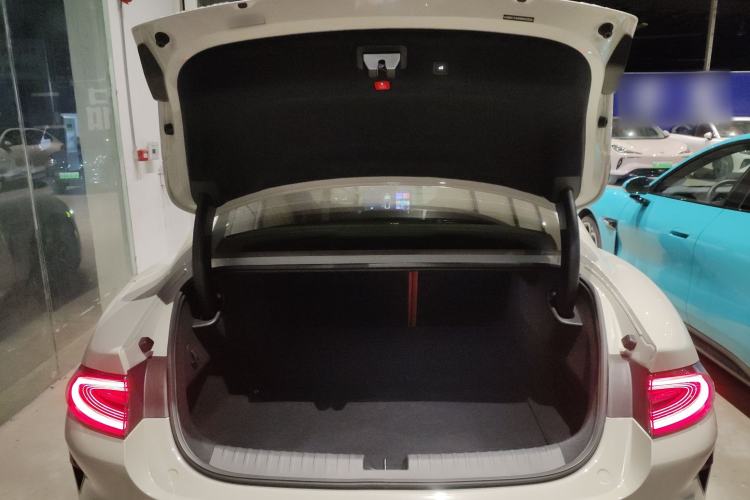 Used  SU7 2024 Rear-Drive Long-Range Intelligent Driving Version