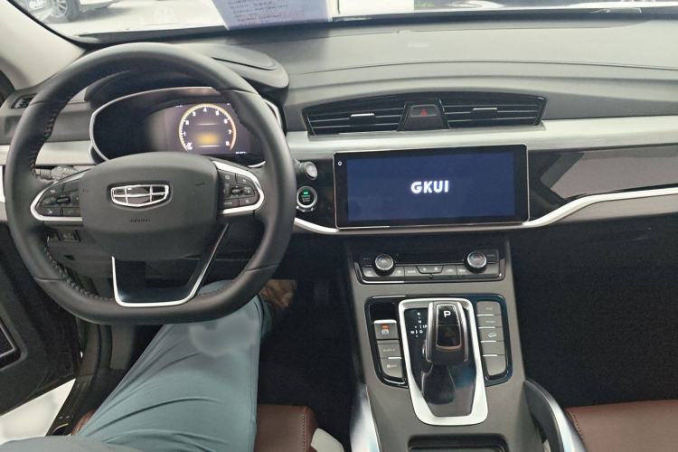 Used Geely Auto Emgrand X7 Sport 2022 1.8TD DCT Zhiya Trim
