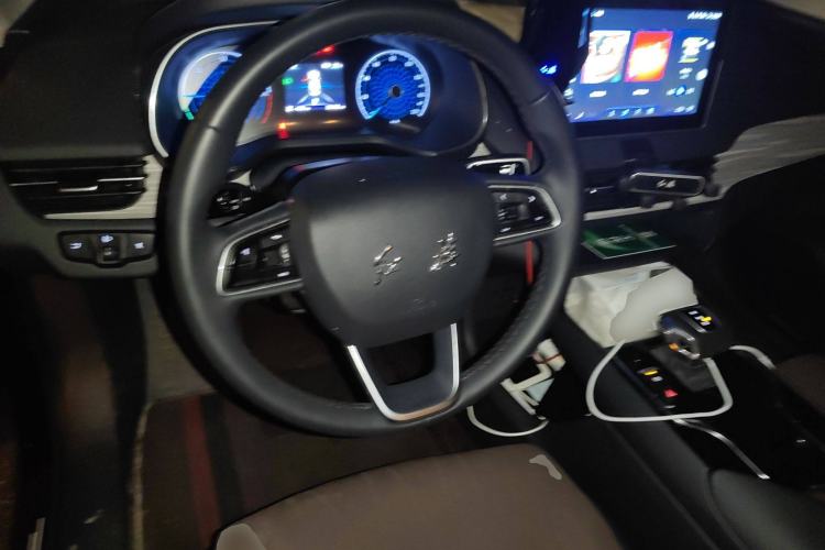 Used Hongqi E-QM5 2023 620km PLUS
